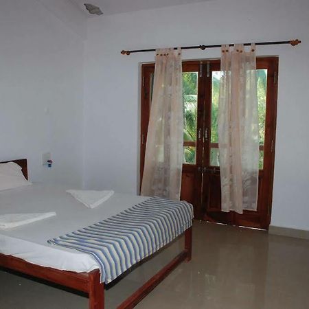 Shankarz By The Sea Mandrem Ngoại thất bức ảnh