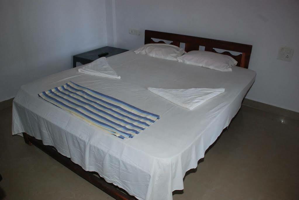 Shankarz By The Sea Mandrem Ngoại thất bức ảnh