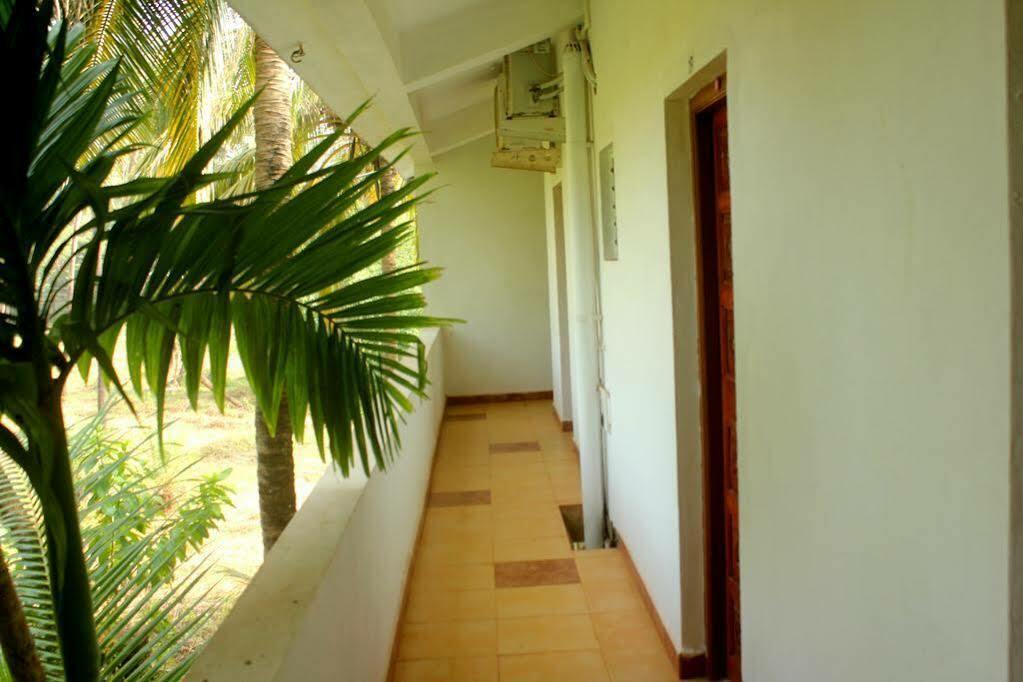 Shankarz By The Sea Mandrem Ngoại thất bức ảnh